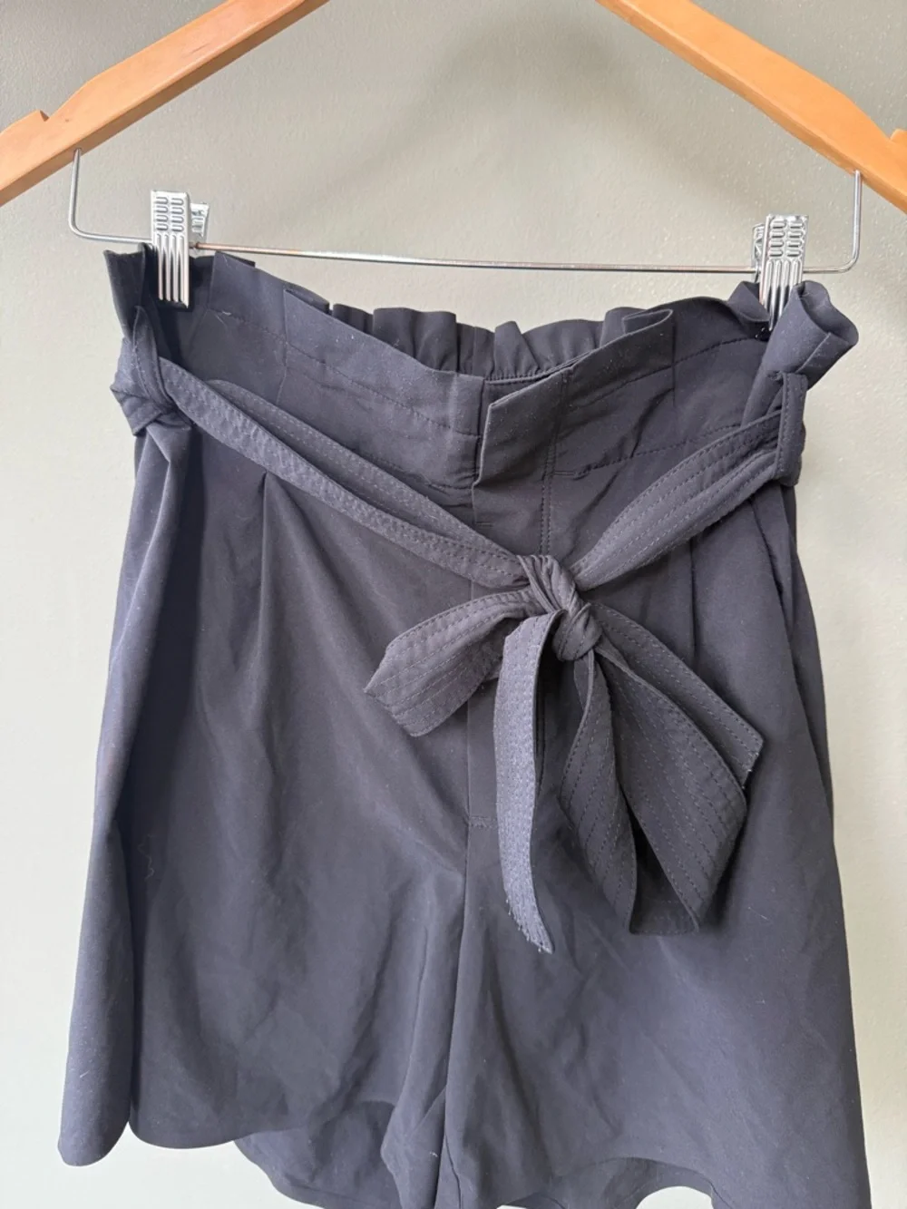 Athleta Black Skyline Shorts with Elastic Waist - Picture 1 of 3